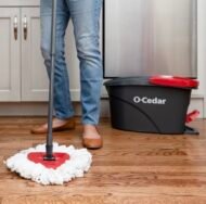 O-Cedar EasyWring Complete Mop & Bucket Set - Image 4